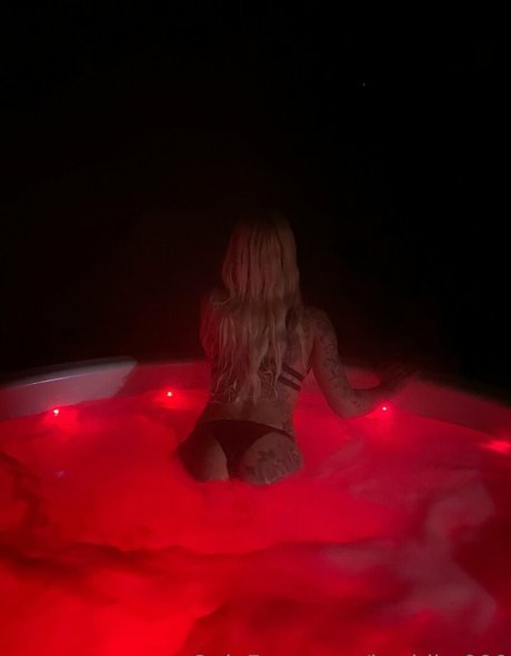 barbika000 naked model pictures