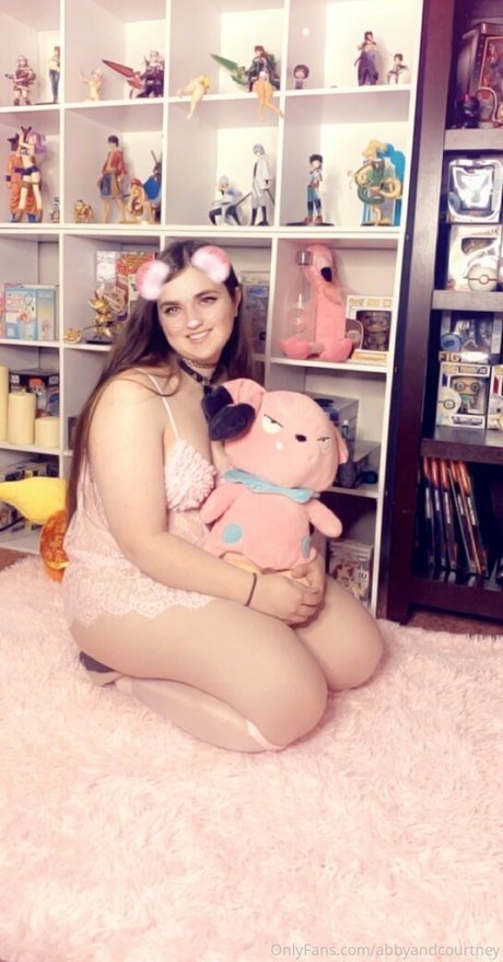 lustfulgeek star exclusive image