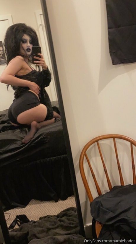 mamiehades model sexy archive