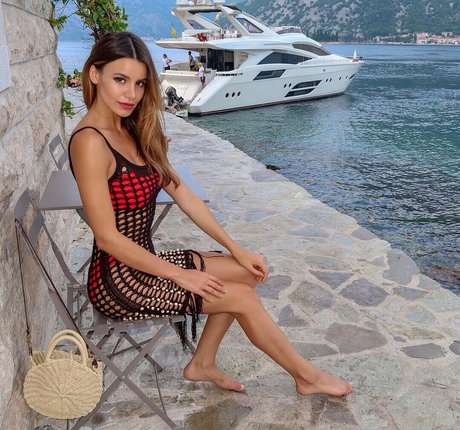 Madison Reed pretty star picture