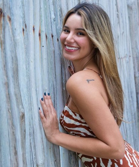 Madison Reed sexy actress pic