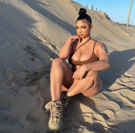 baddie bran model erotic photos