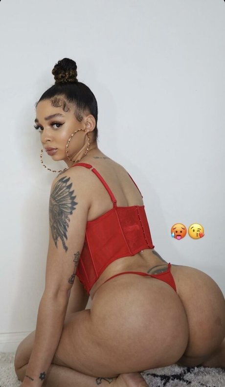 baddie bran star top img