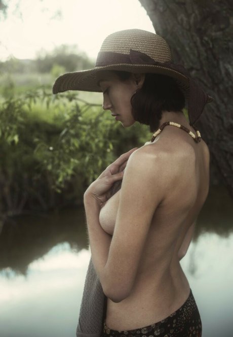 ireenel_ model nice archive