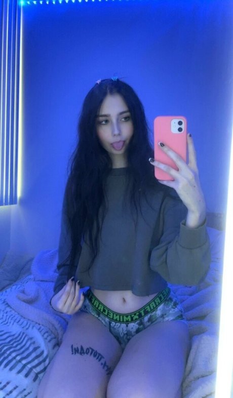 Snuzu porn actress image