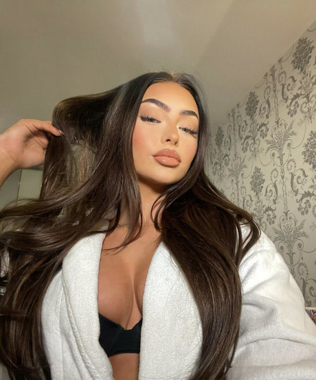 Kiera Lucy nice actress photo