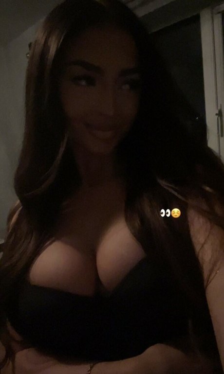 Kiera Lucy sex model picture