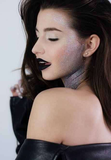 Julia Wieniawa pornstar perfect archive