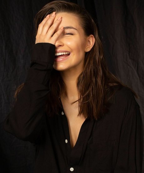 Julia Wieniawa erotic pornstar galleries