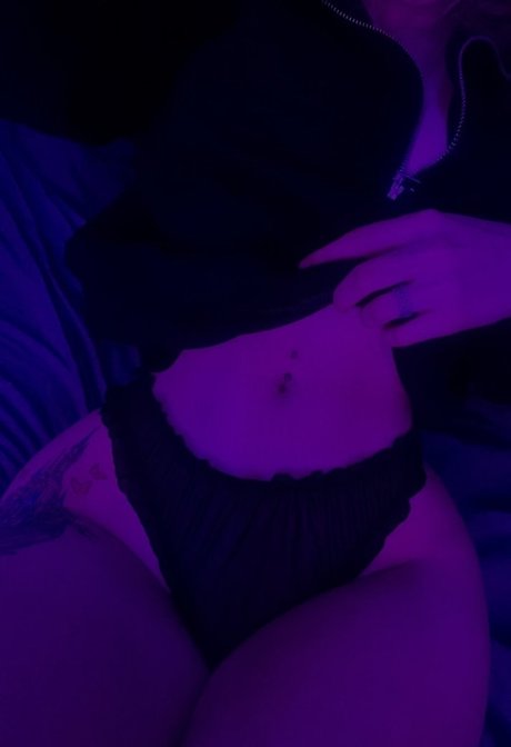 naiadeityy best pornstar pics