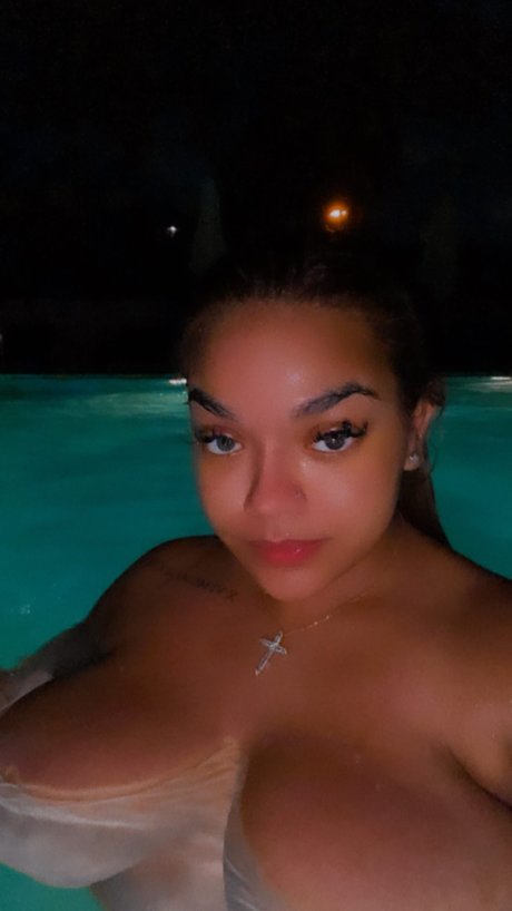 Almightyysoso porn star gallery