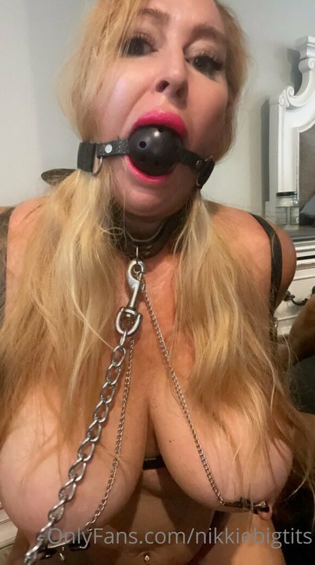 hairy legs onlyfans sexy naked pics