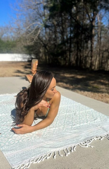 Ashley DAmboise star free pic