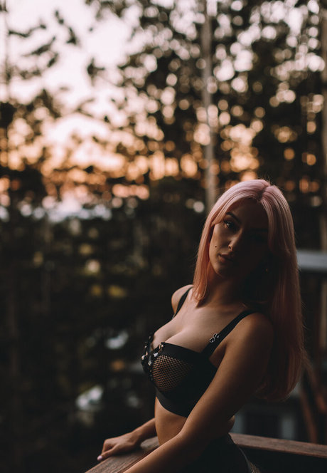 Lachlan Please nudes model galleries