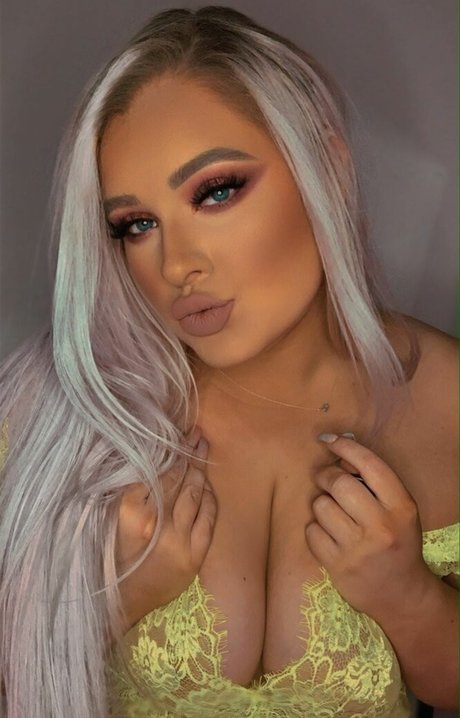 RachRyan nudes actress pictures