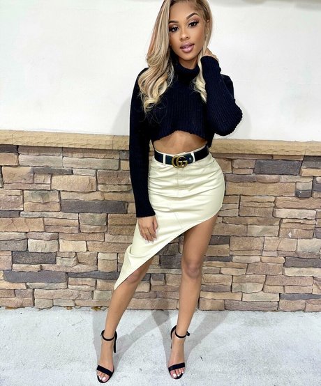 Breann Llewelyn model adult archive