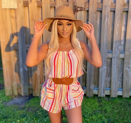 Breann Llewelyn star exclusive image