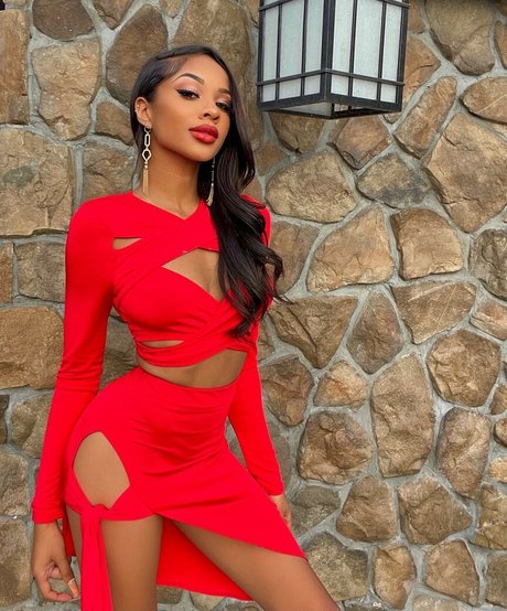 Breann Llewelyn model perfect gallery