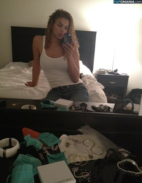 Alysha Clark perfect model pics