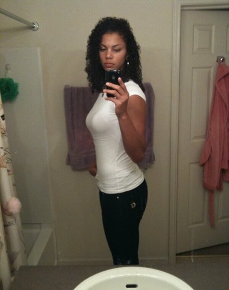 Alysha Clark pretty pornstar pictures