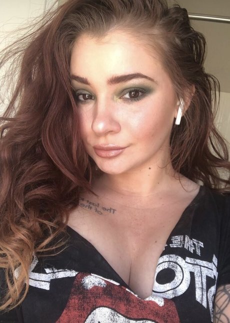 Peachez and Screamz pornstar erotic pic