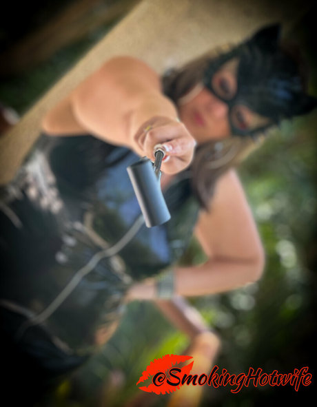 smokinghotwife naked pornstar pics