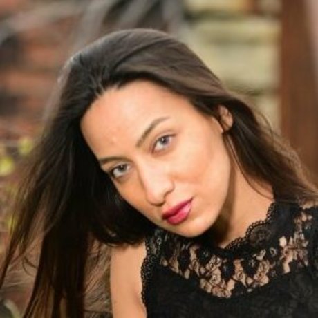 Nurdan Paksoy star beautiful picture