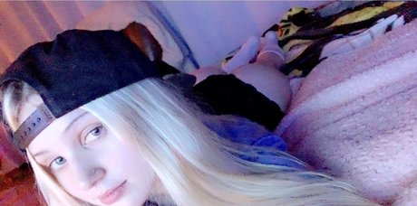 blonde muscle onlyfans adult pics