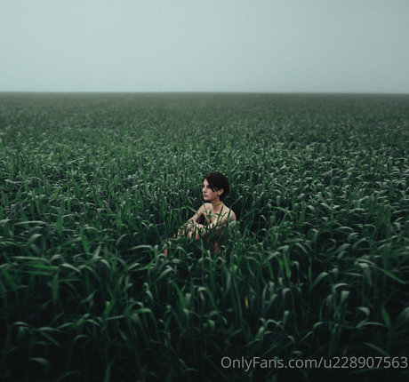 hairy armpits onlyfans naked images