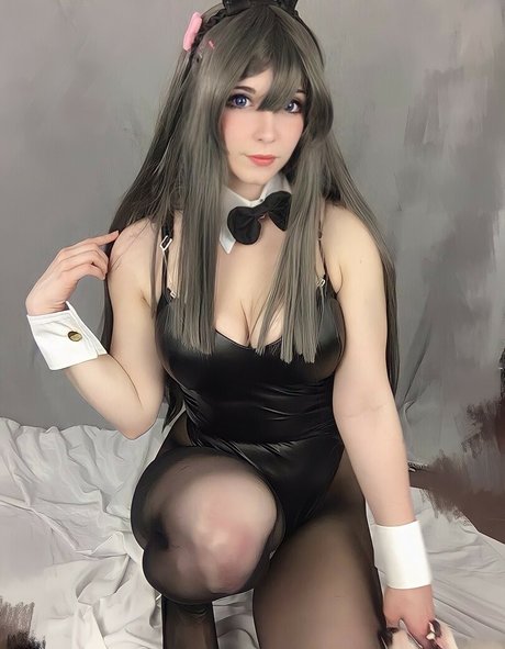 lady pizza hug exclusive model photos