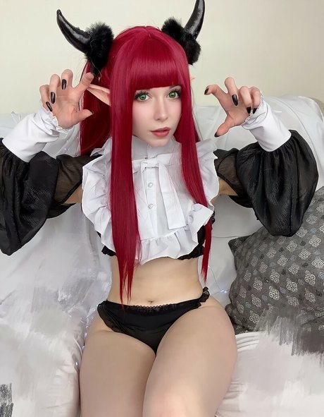 lady pizza hug model best pic