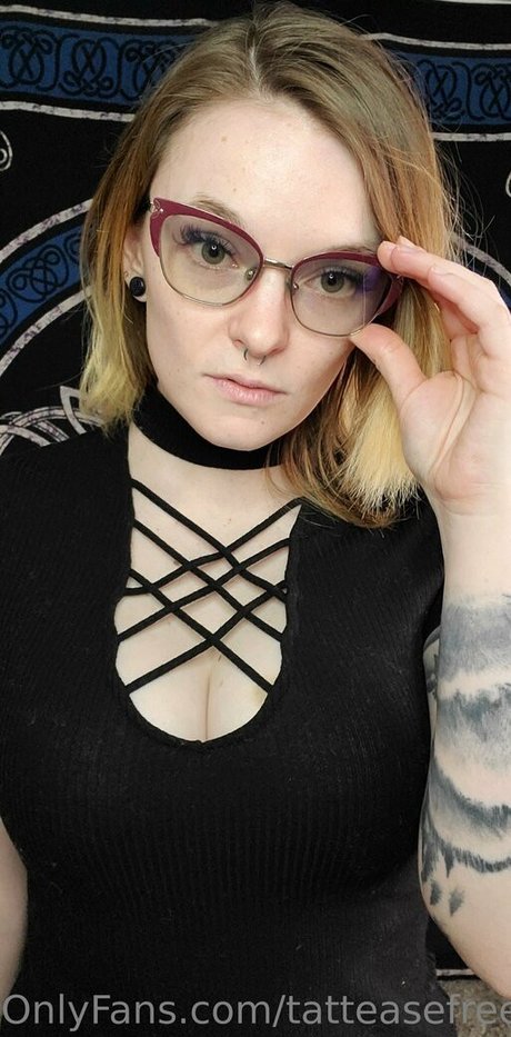 tatteasefree adult star img