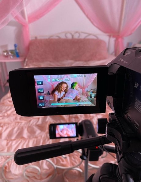 moonbabyfuxk model erotic photos