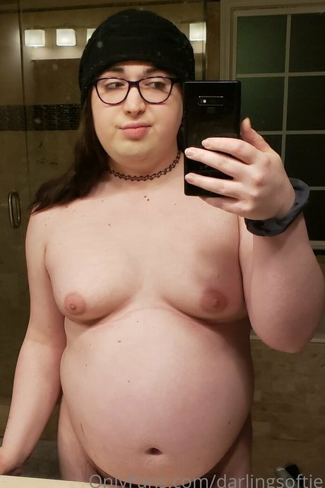 darlingsoftie sexy pornstar photo