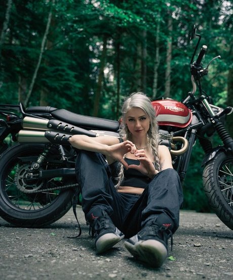 mexican milf onlyfans art nude picture