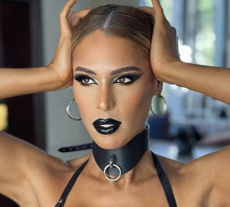 Carmen Carrera pornstar exclusive archive