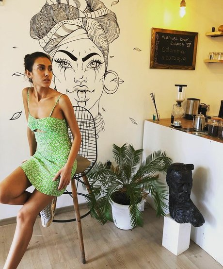 Asli Sevi model perfect pics