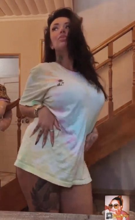 old young lesbian onlyfans top pictures