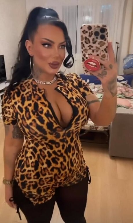 sex girls onlyfans art nude img