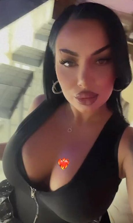 flat chested onlyfans beautiful xxx image