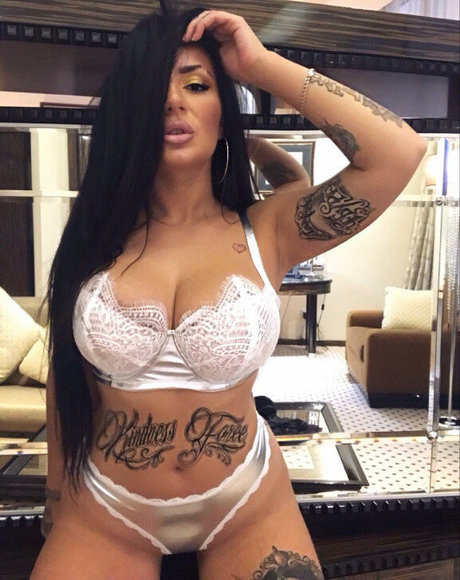 ssbbw granny onlyfans art naked picture