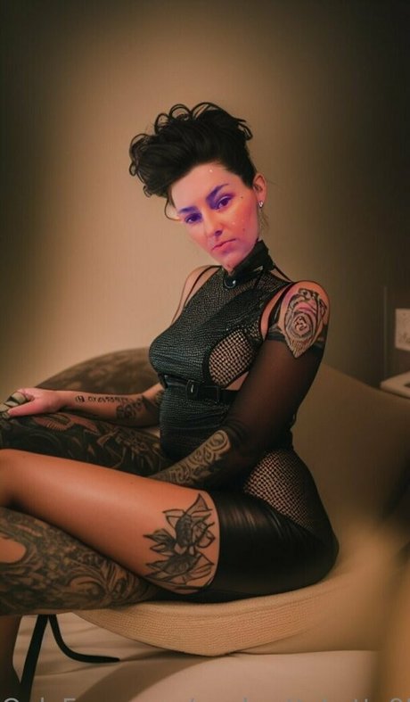 polycouplefree model adult pics