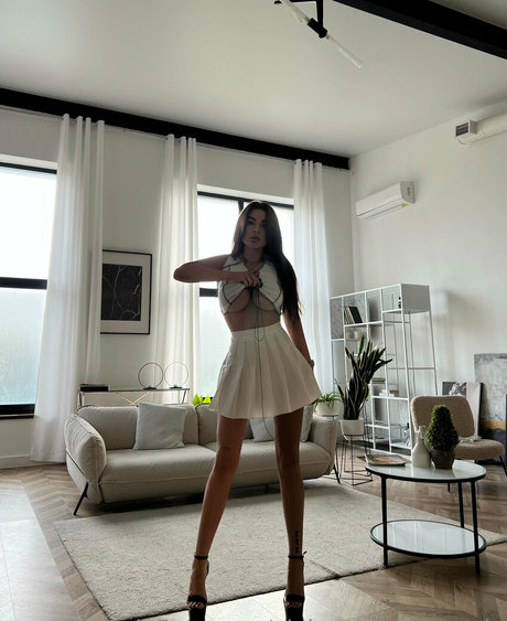 aleksandra queenie hot pornstar pics