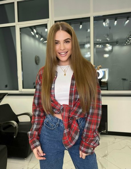 aleksandra queenie porn star galleries