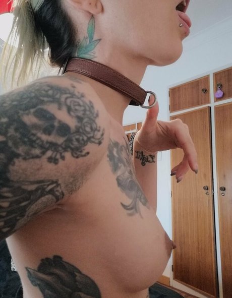 Discordiaghost model nude image