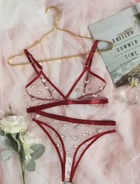 adelia adelia model pornographic photos