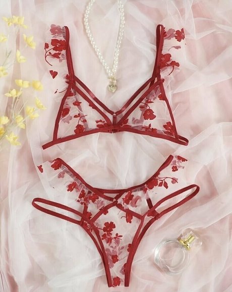 blonde tits onlyfans beautiful image