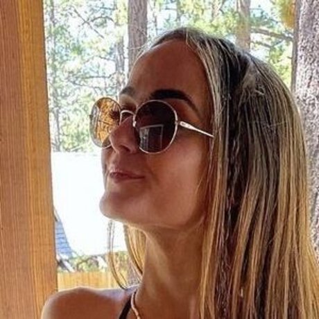 Niamh Cryan beautiful pornstar pictures