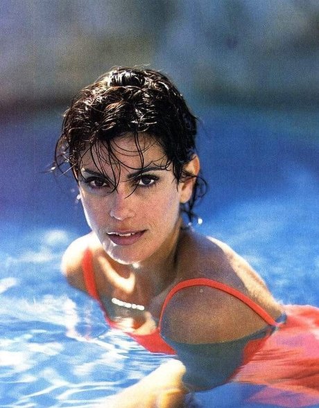 Teri Hatcher perfect model archive