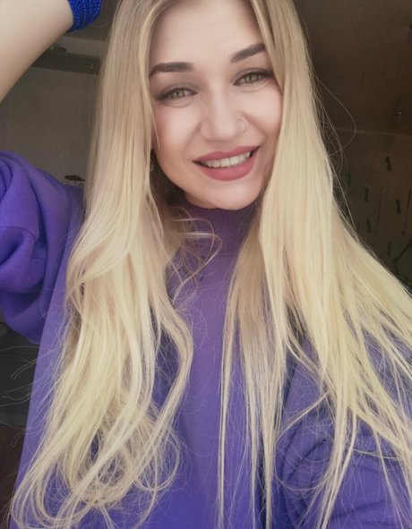 christine live model nudes photo